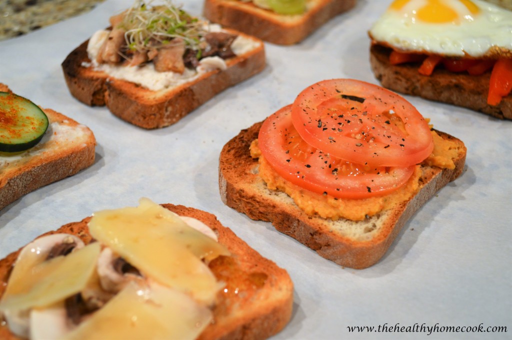 6 of my favorite crostini combinations that are perfect for a big party or small get together at home.