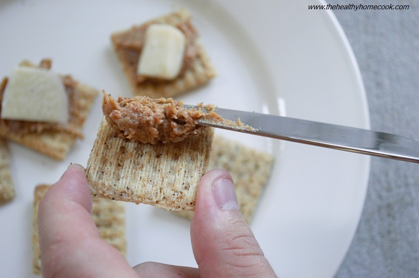 With only 4 ingredients, this Parmhoneydatescuit is a simple recipe that is delicious and satisfying.