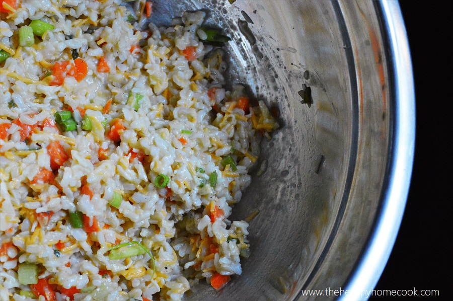 Cheesy Vegetable Rice Cakes- Use up your leftover rice in this easy, cheesy toddler meal!