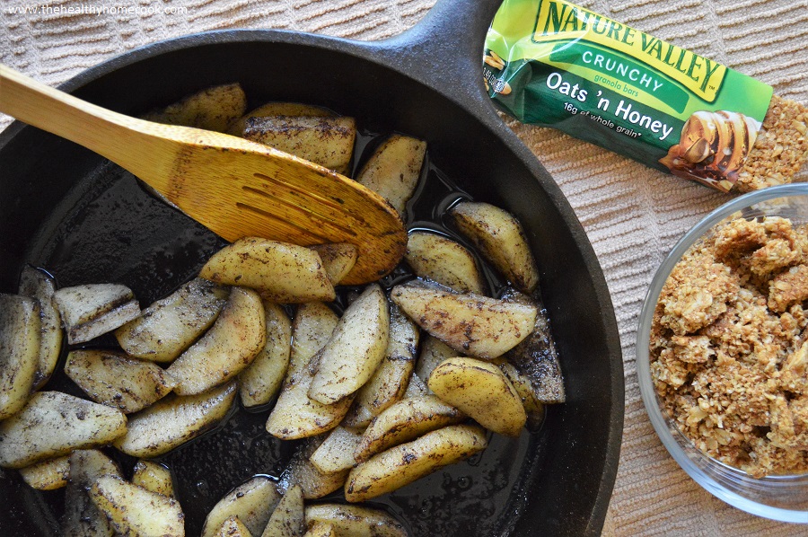 You've been eating apples the wrong way for too long! Enjoy them in this delicious, flavor-packed recipe for Sauteed Apples with Crunchy Oats.
