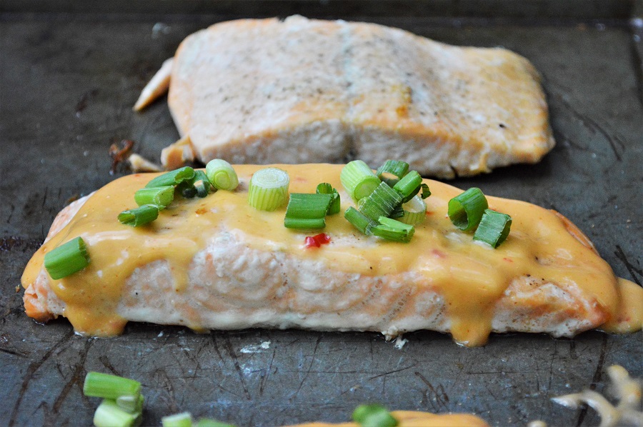Bang Bang Salmon: A perfectly delicious and healthy version of everyone's favorite appetizer.