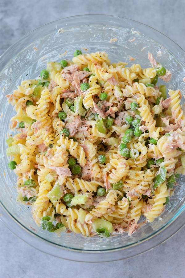 You will love this creamy and delicious Tuna Pasta Salad for a quick meal that is sure to hit the spot.