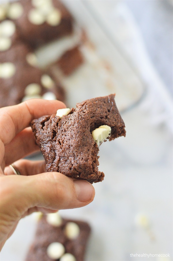 2 Minute {Gluten-Free} Microwave Brownies is the BEST brownie recipe ever!