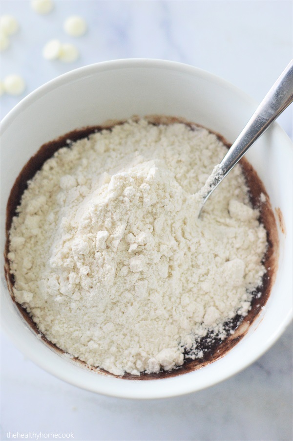 2 Minute {Gluten-Free} Microwave Brownies is the BEST brownie recipe ever!