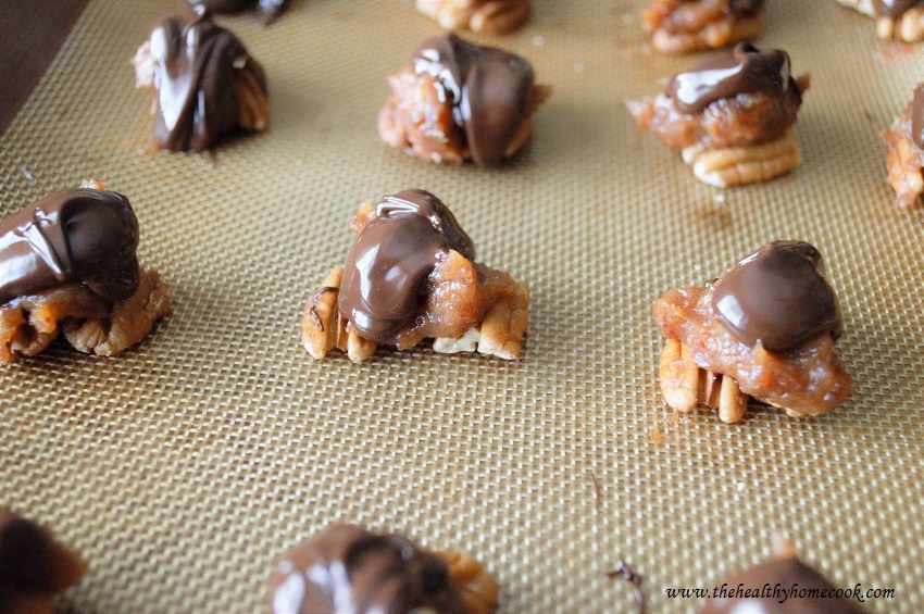 These Homemade Vegan Turtles will become your new favorite treat. Simply incredible. 