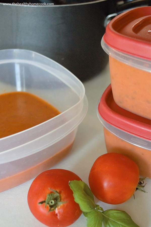 Simple and clean ingredients come together to create the best recipe for Homemade Marinara Sauce.  It's the perfect addition to all of your pasta, pizza, and Italian loving recipes!