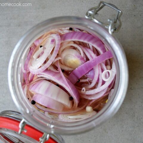 Easy Pickled Onions