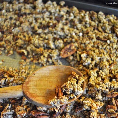 Inspired by your traditional banana nut bread, this recipe for Banana Nut Granola is a must make for the entire family. 