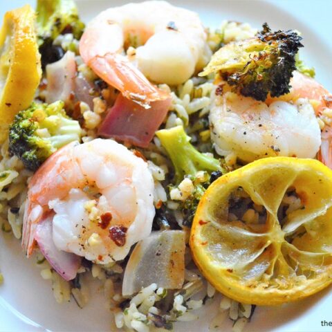Say hello to your new favorite shrimp dinner that’s topped with a deliciously light lemon-garlic sauce!