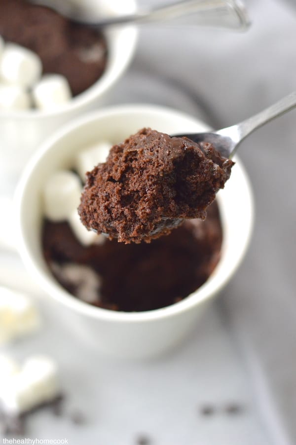 Baked in the microwave, nothing beats this individual chocolate cake loaded with mini marshmallows & chocolate chips.