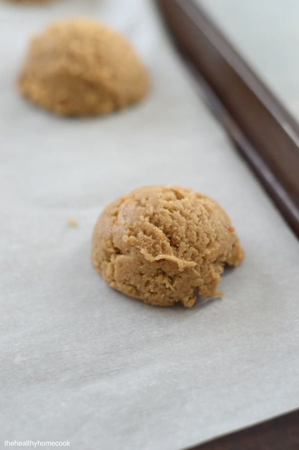 Soft cookies with crunchy granola bits through out. Full of cinnamon, buttery flavor. You're guaranteed to love these Granola Cookies.