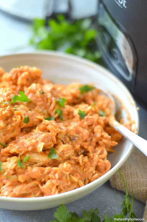 Indulge in the creamy goodness of this Slow Cooker Creamy Tomato Chicken & Pasta recipe. A comfort food recipe the whole family loves.