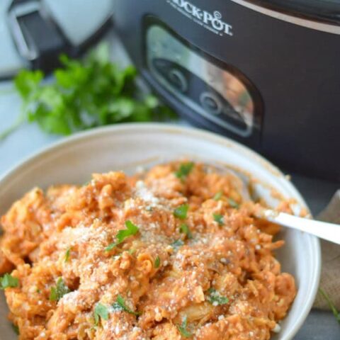 Indulge in the creamy goodness of this Slow Cooker Creamy Tomato Chicken & Pasta recipe. A comfort food recipe the whole family loves.