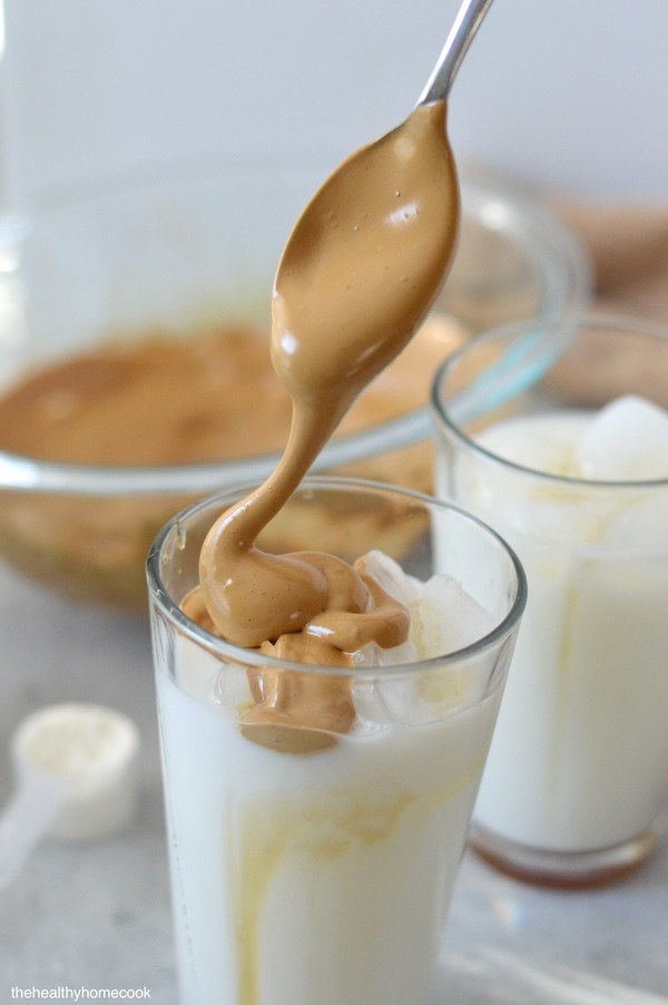 With an extra dose of collagen benefits, this Vanilla Maple Dalgona Coffee is the creamy, whipped drink of your dreams!