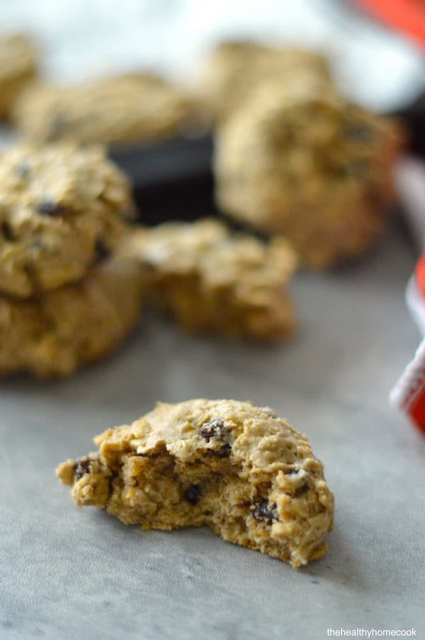 Soft and chewy, loaded with oats and raisins ~ these {Gluten Free} Oatmeal Raisin Cookies are the stuff childhood cookie memories are made of.