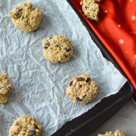 Soft and chewy, loaded with oats and raisins ~ these {Gluten Free} Oatmeal Raisin Cookies are the stuff childhood cookie memories are made of.