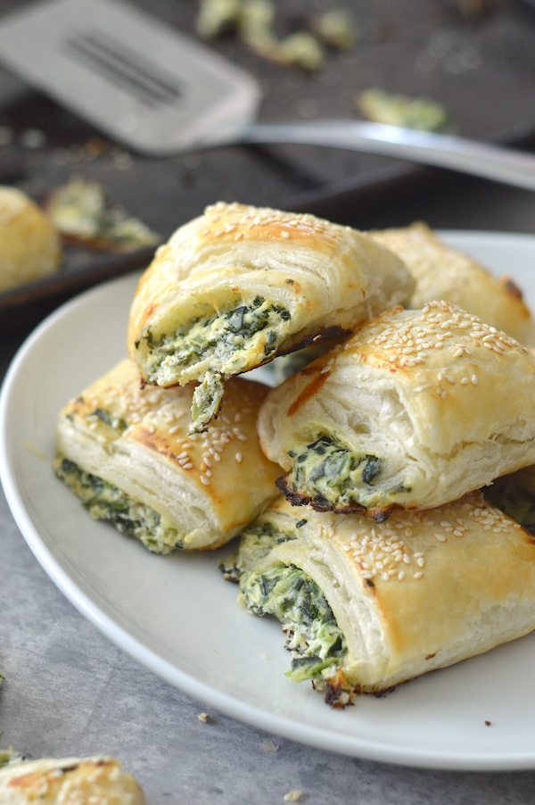 These Spinach & Ricotta Rolls are sure to impress your guests with their beautiful appearance and irresistible taste.