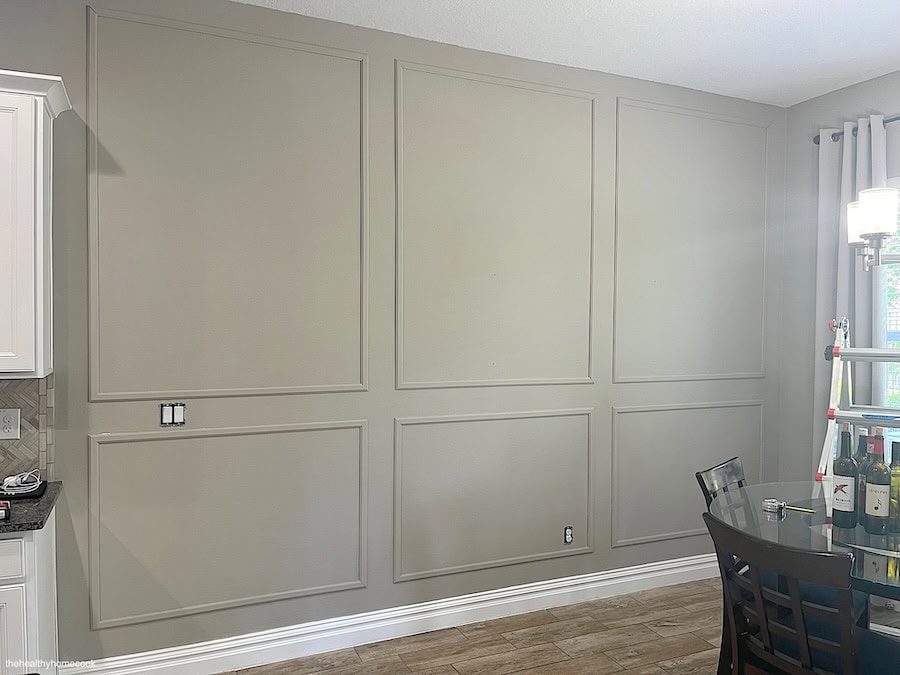Final image of painted wall and picture Fram molding.
