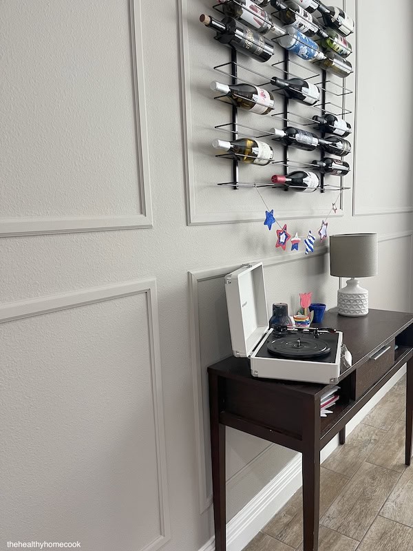 Close of image of finished picture frame molding.